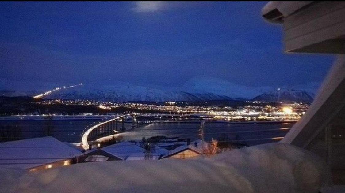 Moderne Og Trivelig Leilighet, Med Unik Utsikt Tromso Exterior photo