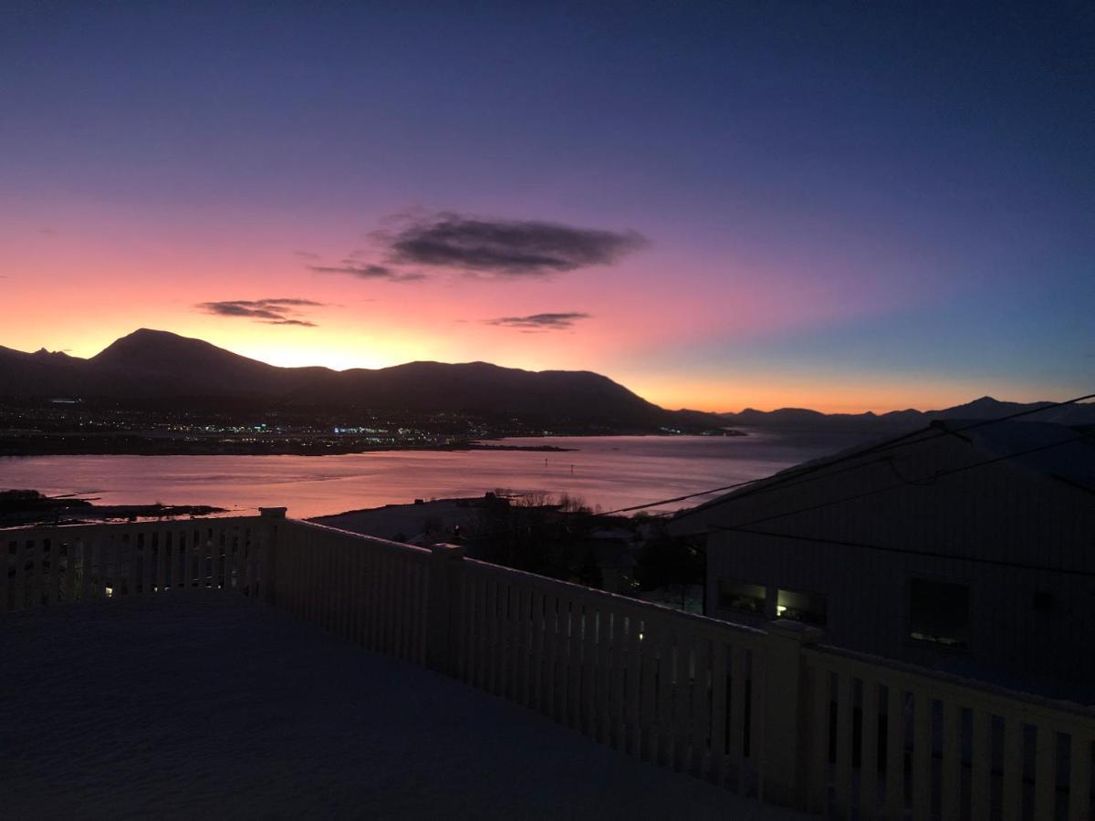 Moderne Og Trivelig Leilighet, Med Unik Utsikt Tromso Exterior photo